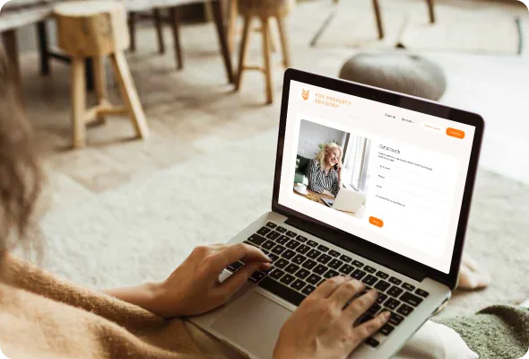 homeowner-requesting-a-property-valuation-quote-online-alt-tag