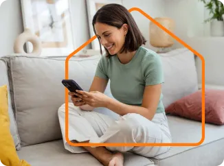 homeowner-requesting-a-property-valuation-quote-online-alt-tag